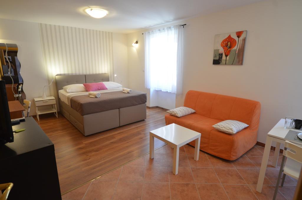Apartment Casa Nova 罗维尼 外观 照片